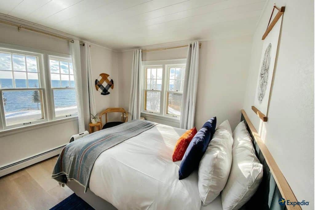 A room in the Cascade Lodge in Grand Marais with views out to the lake.