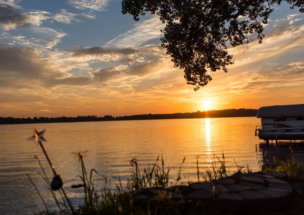Relaxing near a lake is the best thing to do when staying at a resort.
